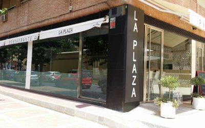 Restaurante pizzeria «La Plaza», en Juan Carlos I (Murcia)